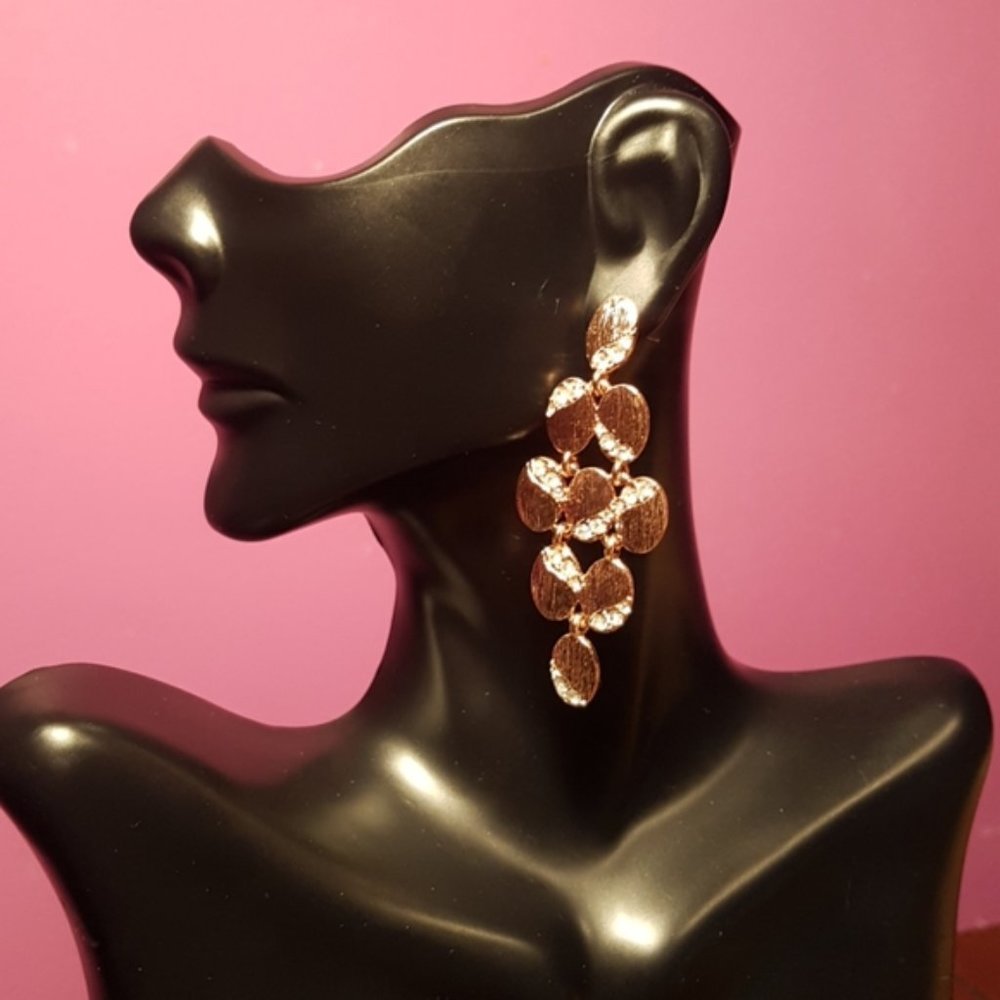 Rose Gold Color Earrings with Rhinestone